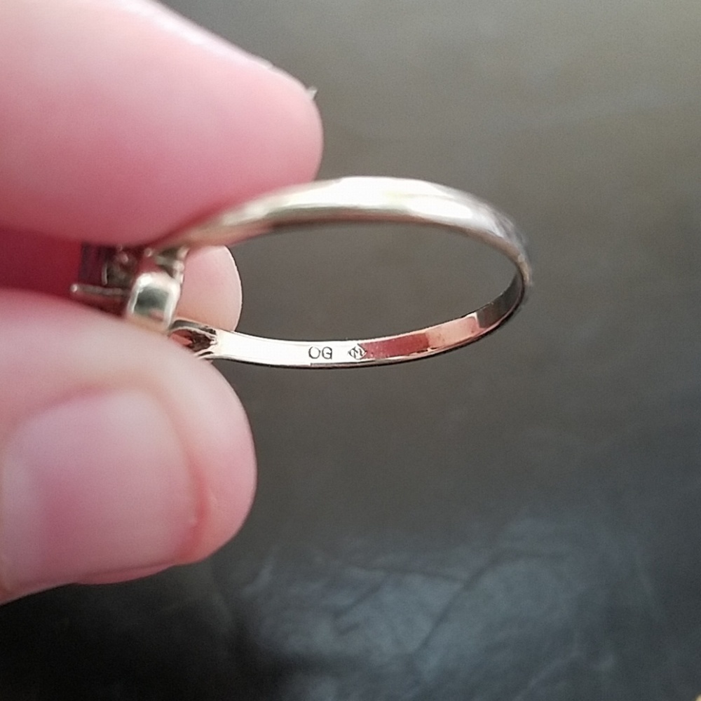 Sterling Silver and Amethyst Ring - Picture 4 of 7